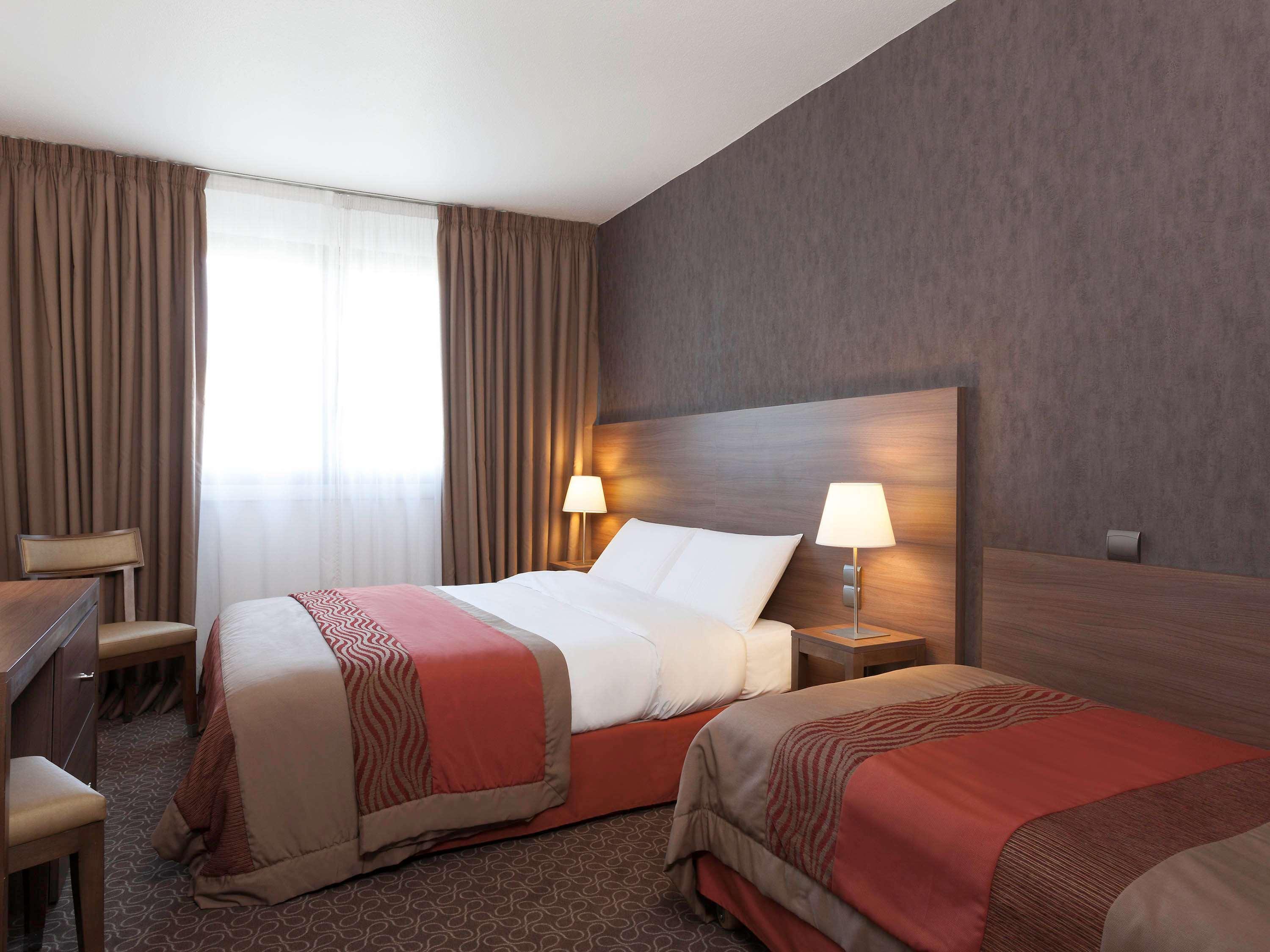 Mercure Versailles Paris Ouest Экстерьер фото