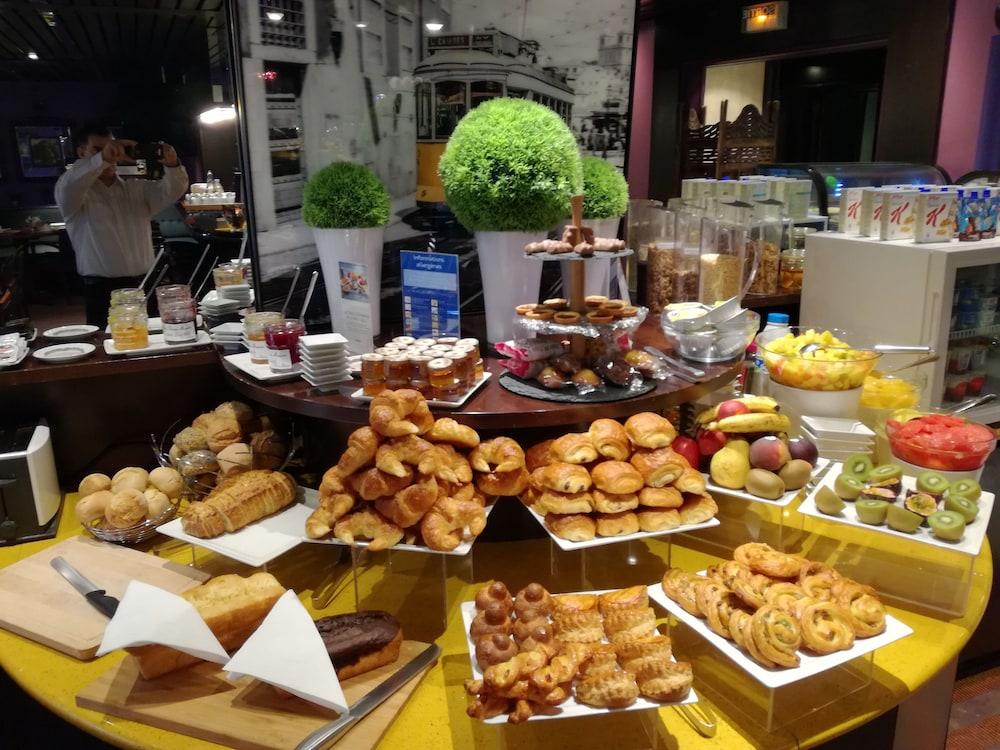 Mercure Versailles Paris Ouest Экстерьер фото